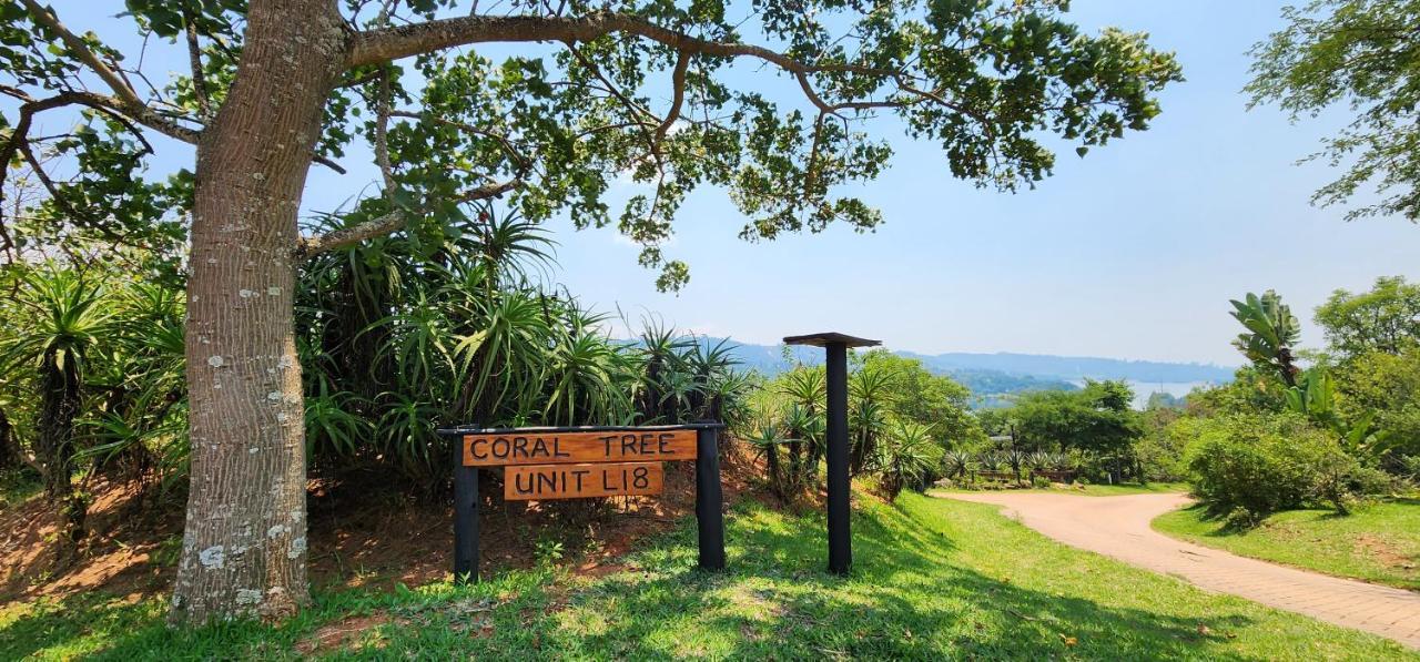 Da Gama Lake Cottages - Coral Tree And Cormorant Cottages White River Camera foto