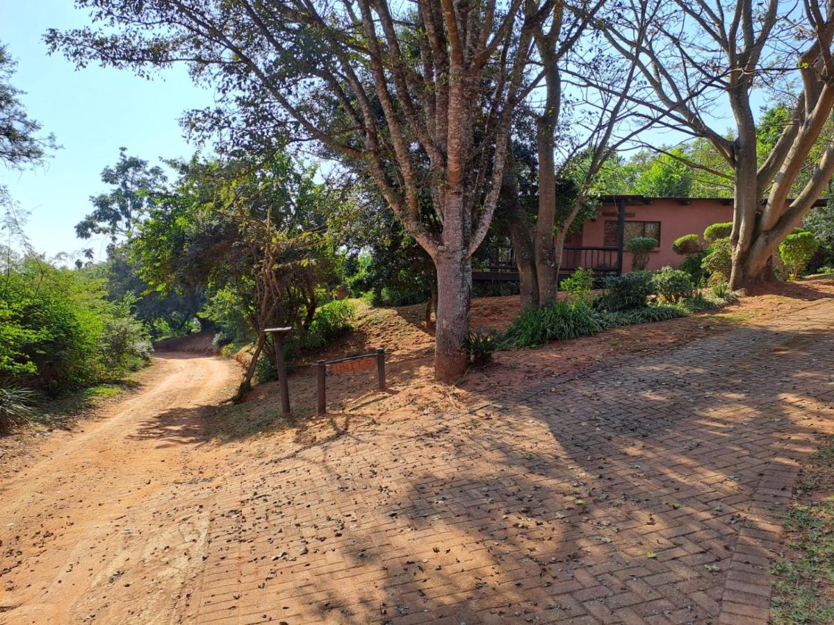 Da Gama Lake Cottages - Coral Tree And Cormorant Cottages White River Esterno foto